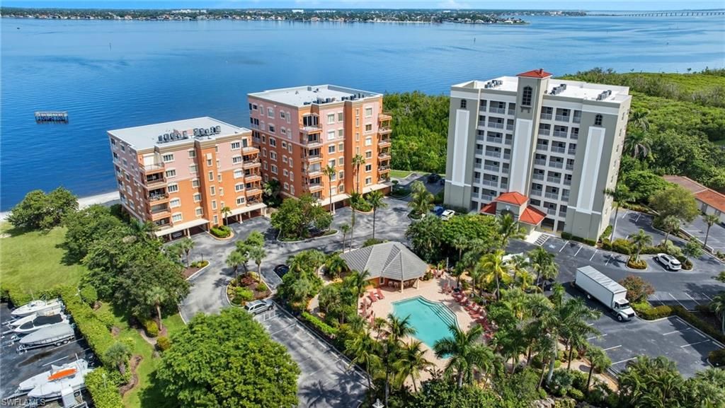 14813 Laguna Dr, Unit PH-1B, Fort Myers, FL 33908 Photo