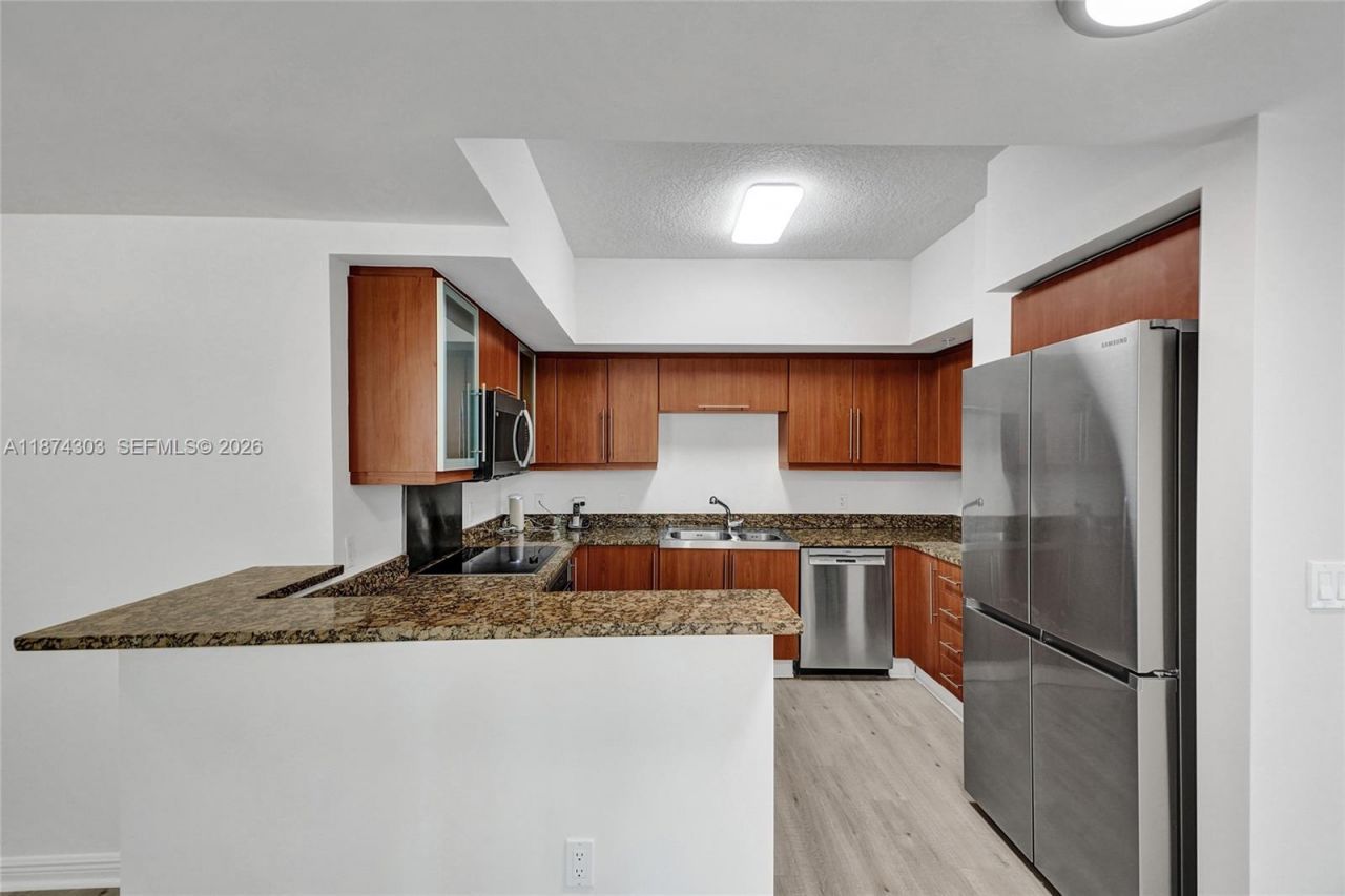 888 S Douglas Rd, Unit 304, Coral Gables, FL 33134 Photo