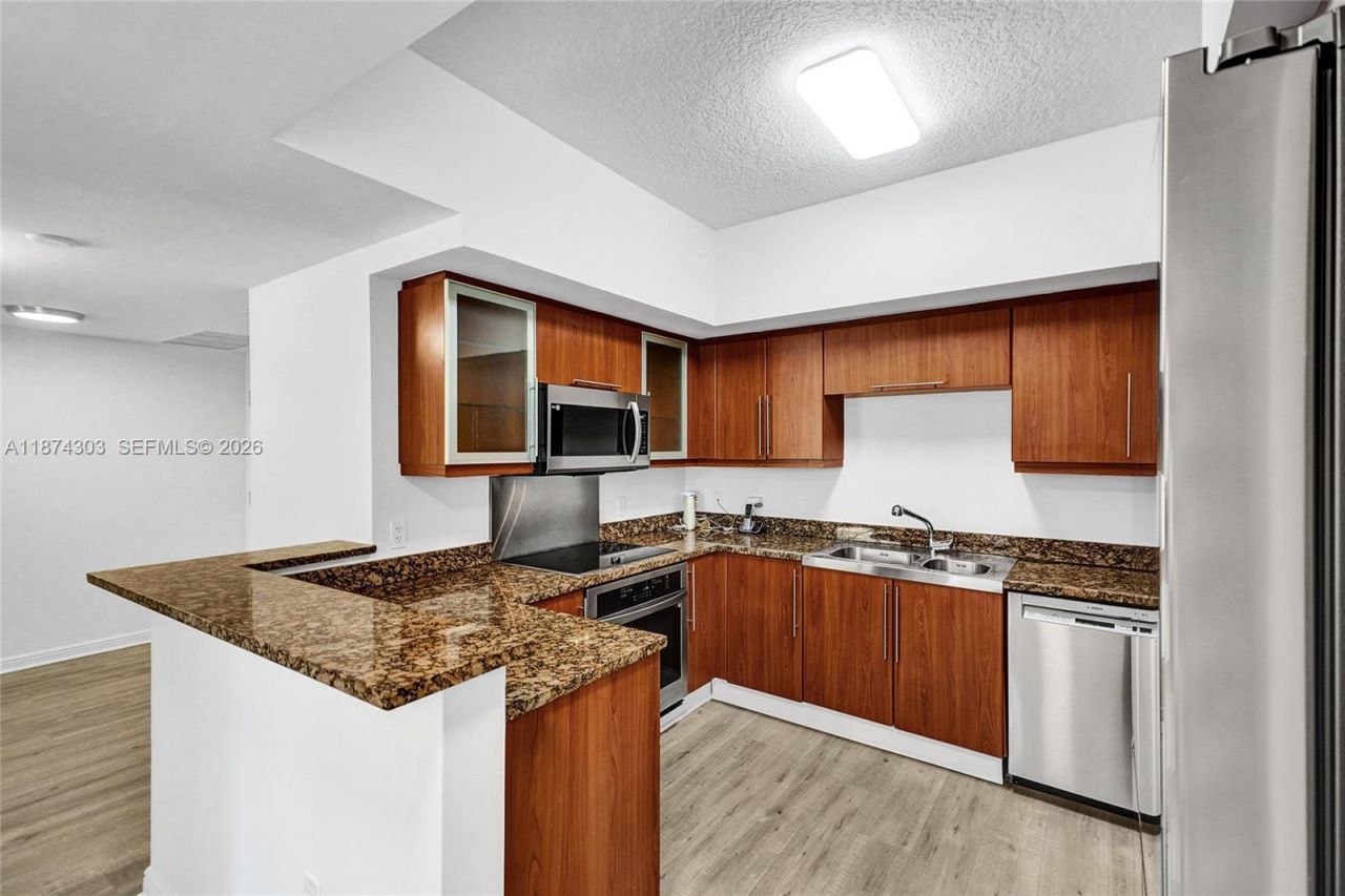 888 S Douglas Rd, Unit 304, Coral Gables, FL 33134 Photo