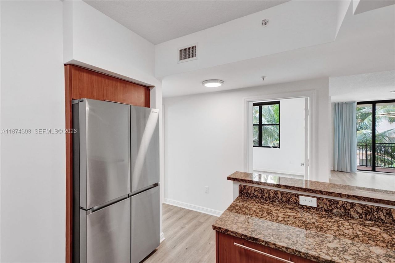 888 S Douglas Rd, Unit 304, Coral Gables, FL 33134 Photo