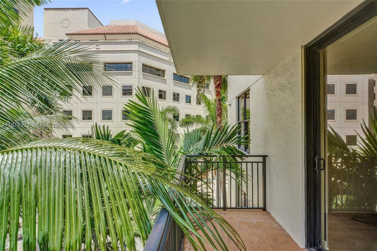 888 S Douglas Rd, Unit 304, Coral Gables, FL 33134 Photo