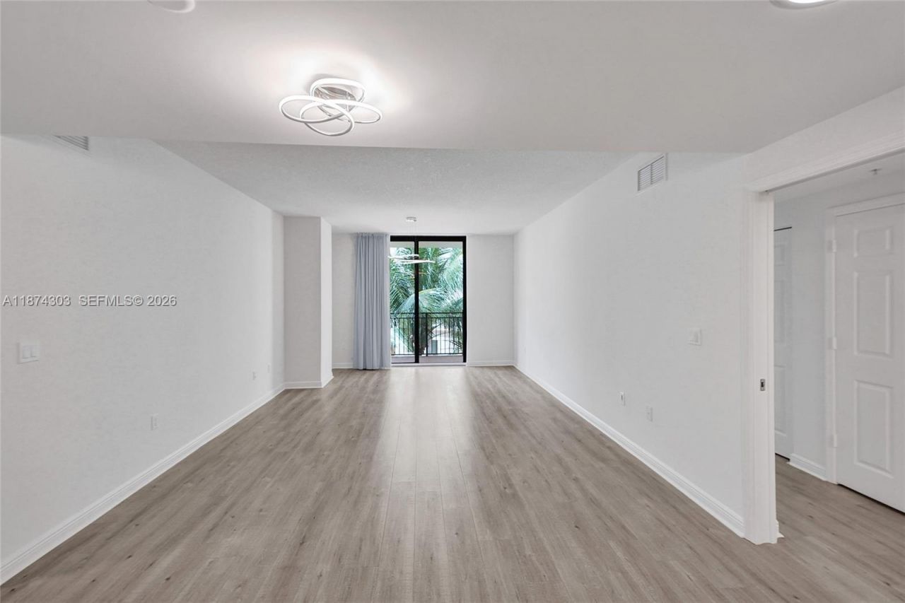 888 S Douglas Rd, Unit 304, Coral Gables, FL 33134 Photo