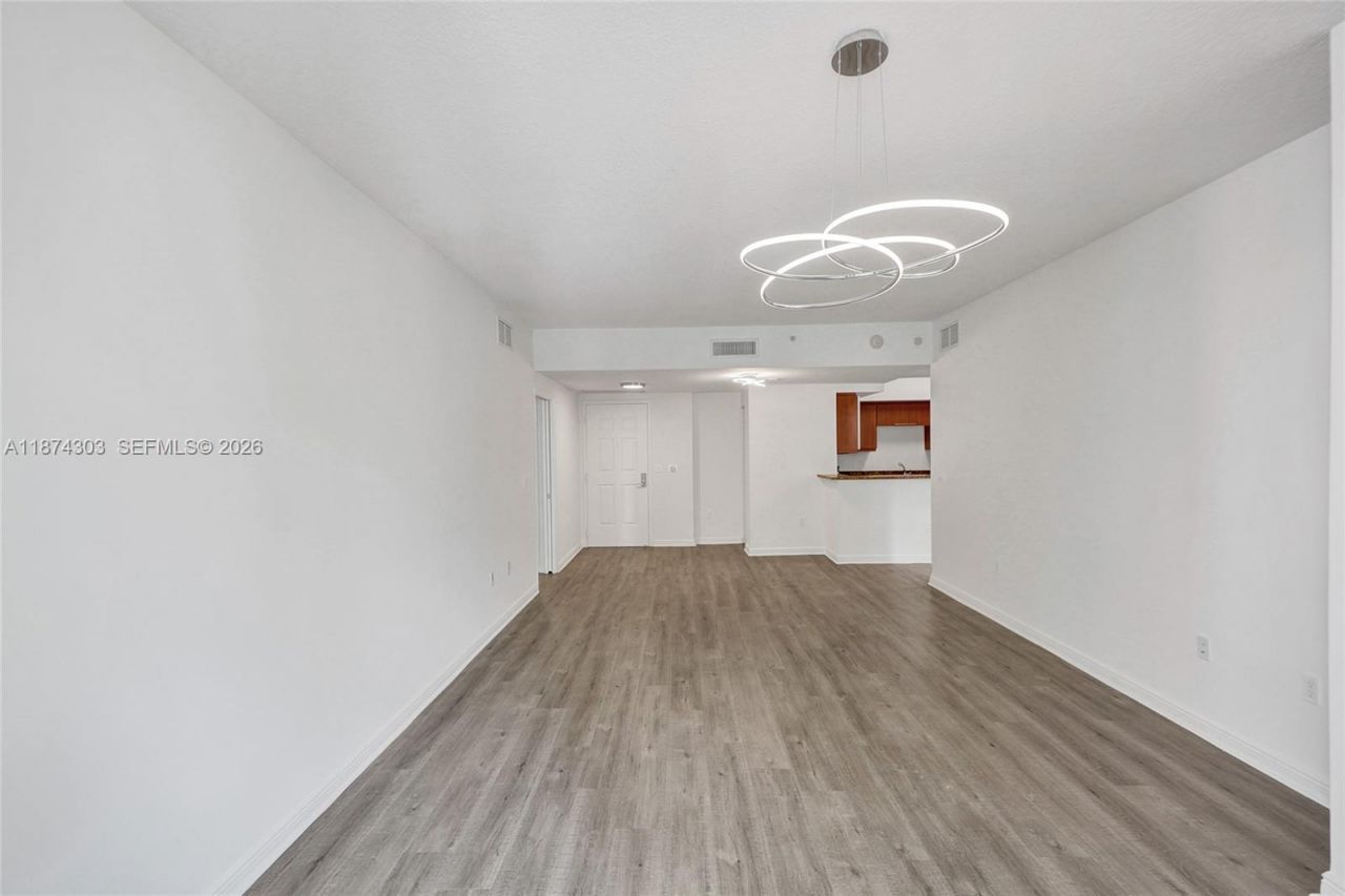 888 S Douglas Rd, Unit 304, Coral Gables, FL 33134 Photo