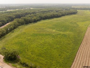 56700 136 Highway, Fairbury, NE 68352