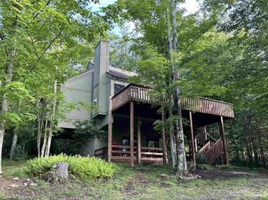 185 Tree Top Lane, Davis, WV 26260