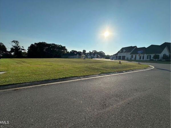 200 Greyford Drive, Lafayette, LA 70503