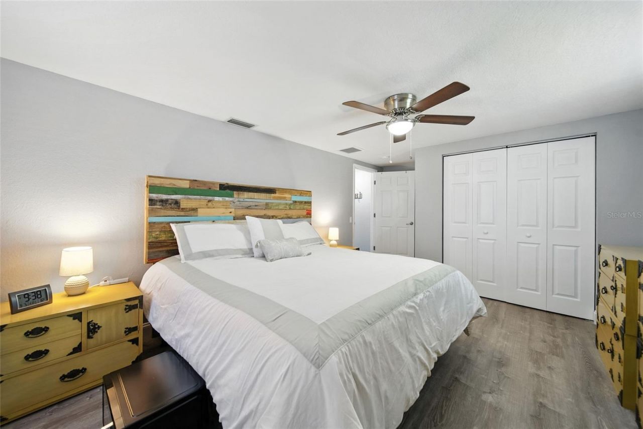 8248 Tanglewood Drive, New Port Richey, FL 34654 Photo