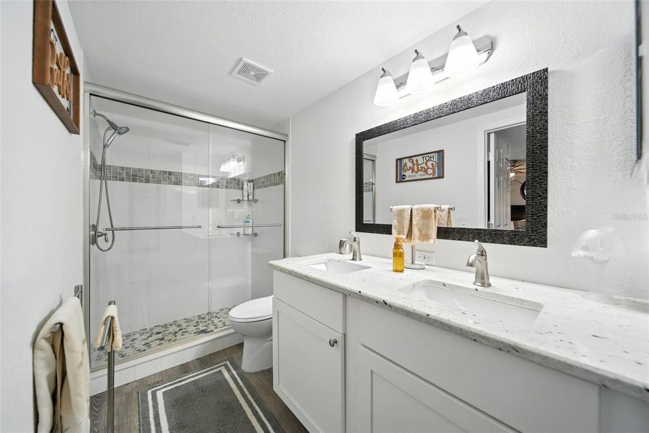 8248 Tanglewood Drive, New Port Richey, FL 34654 Photo