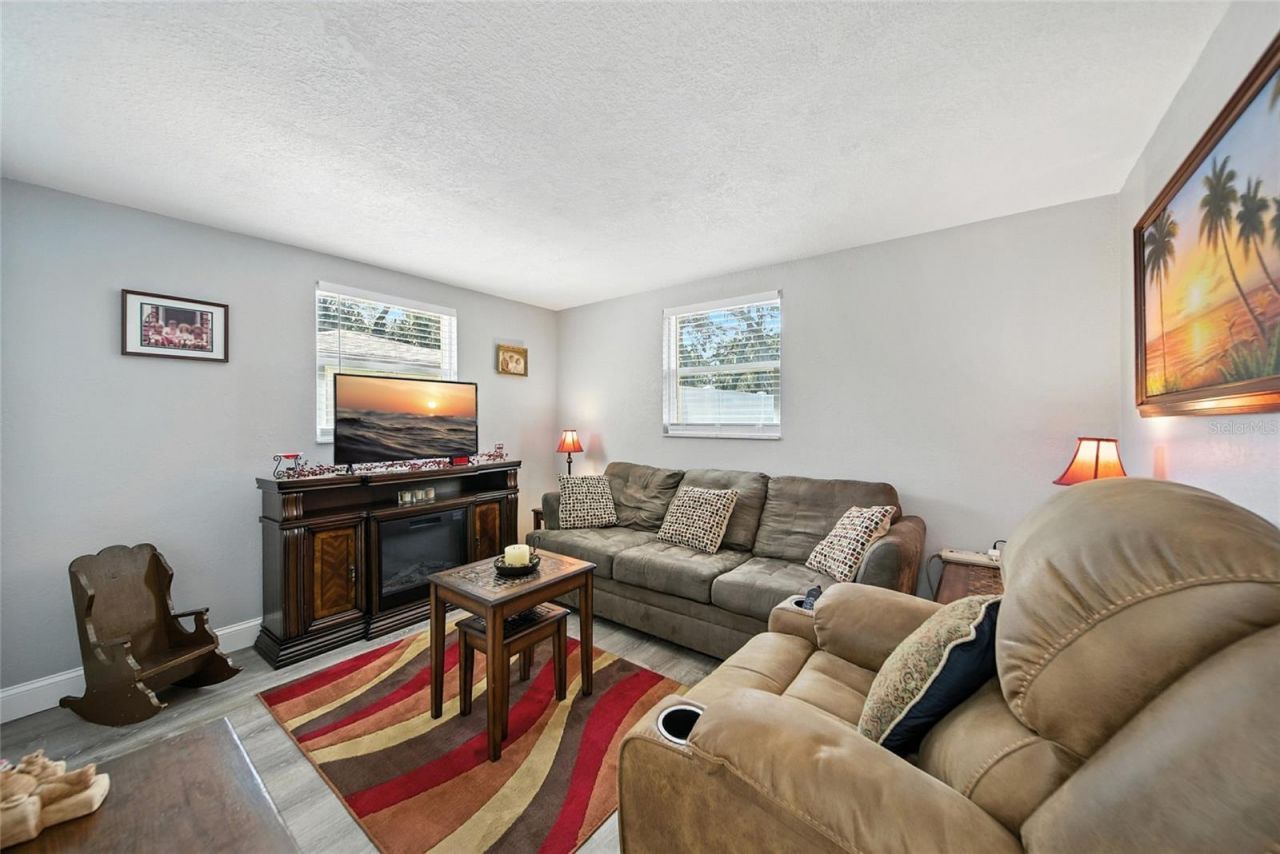 8248 Tanglewood Drive, New Port Richey, FL 34654 Photo