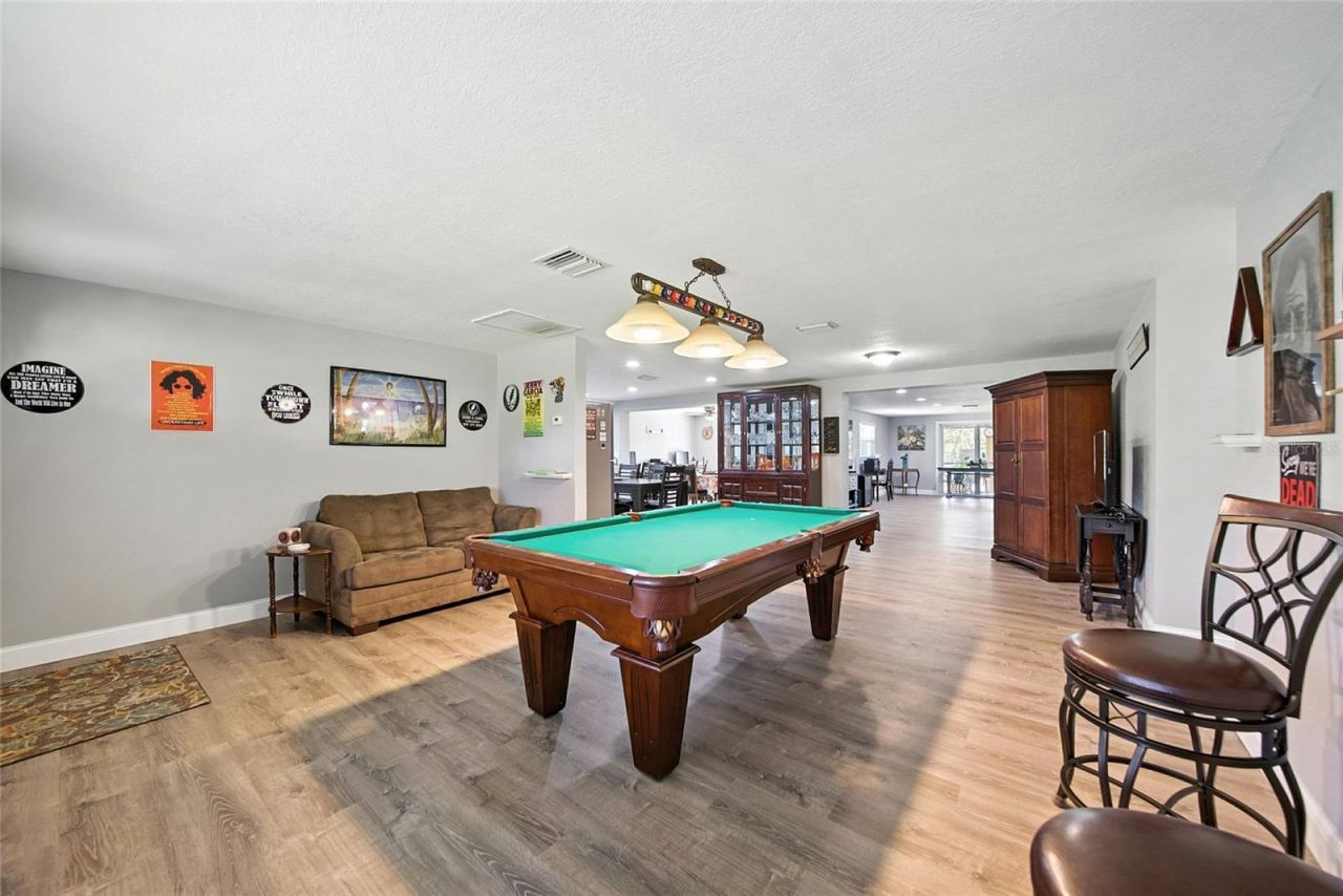 8248 Tanglewood Drive, New Port Richey, FL 34654 Photo