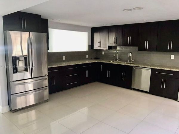 20381 NE 30th Ave, Unit 206-7, Aventura, FL 33180