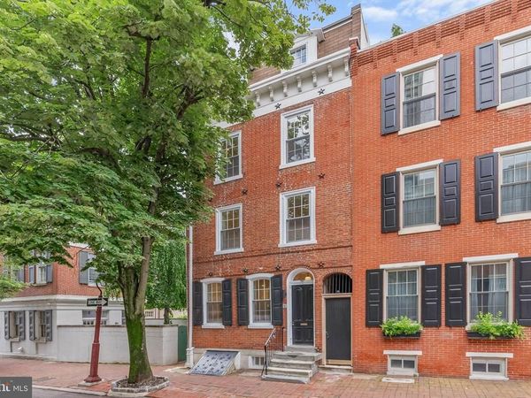 202 SPRUCE STREET, PHILADELPHIA, PA 19106