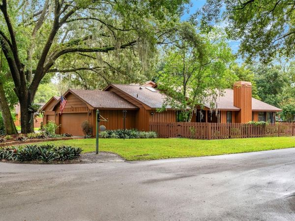 26 E VILLAGE DRIVE, OVIEDO, FL 32765