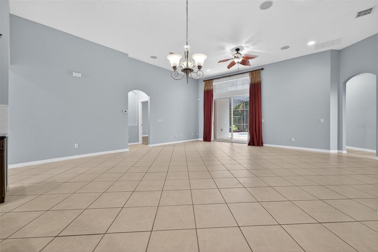7296 Vista Park Boulevard, Orlando, FL 32829 Photo