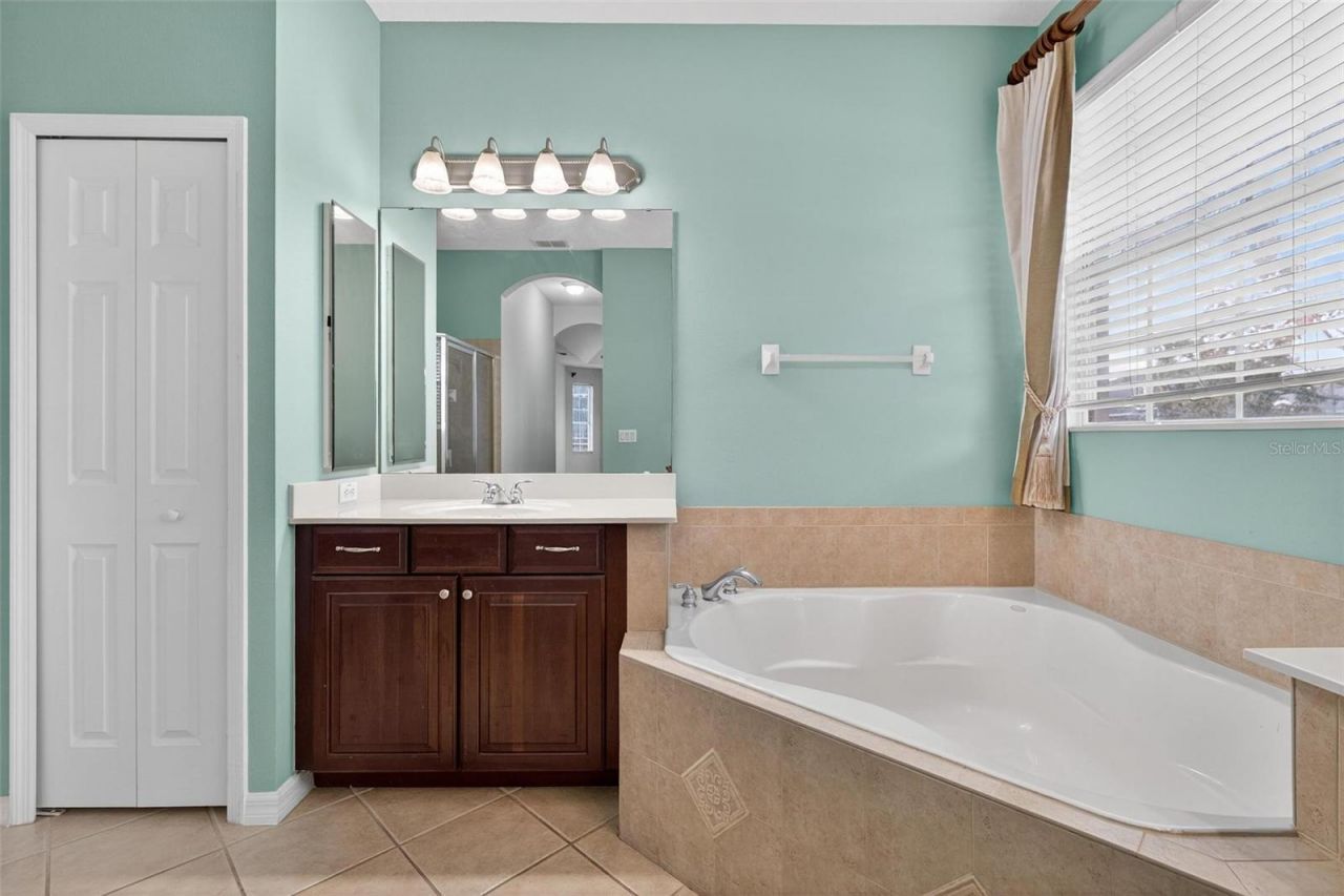 7296 Vista Park Boulevard, Orlando, FL 32829 Photo