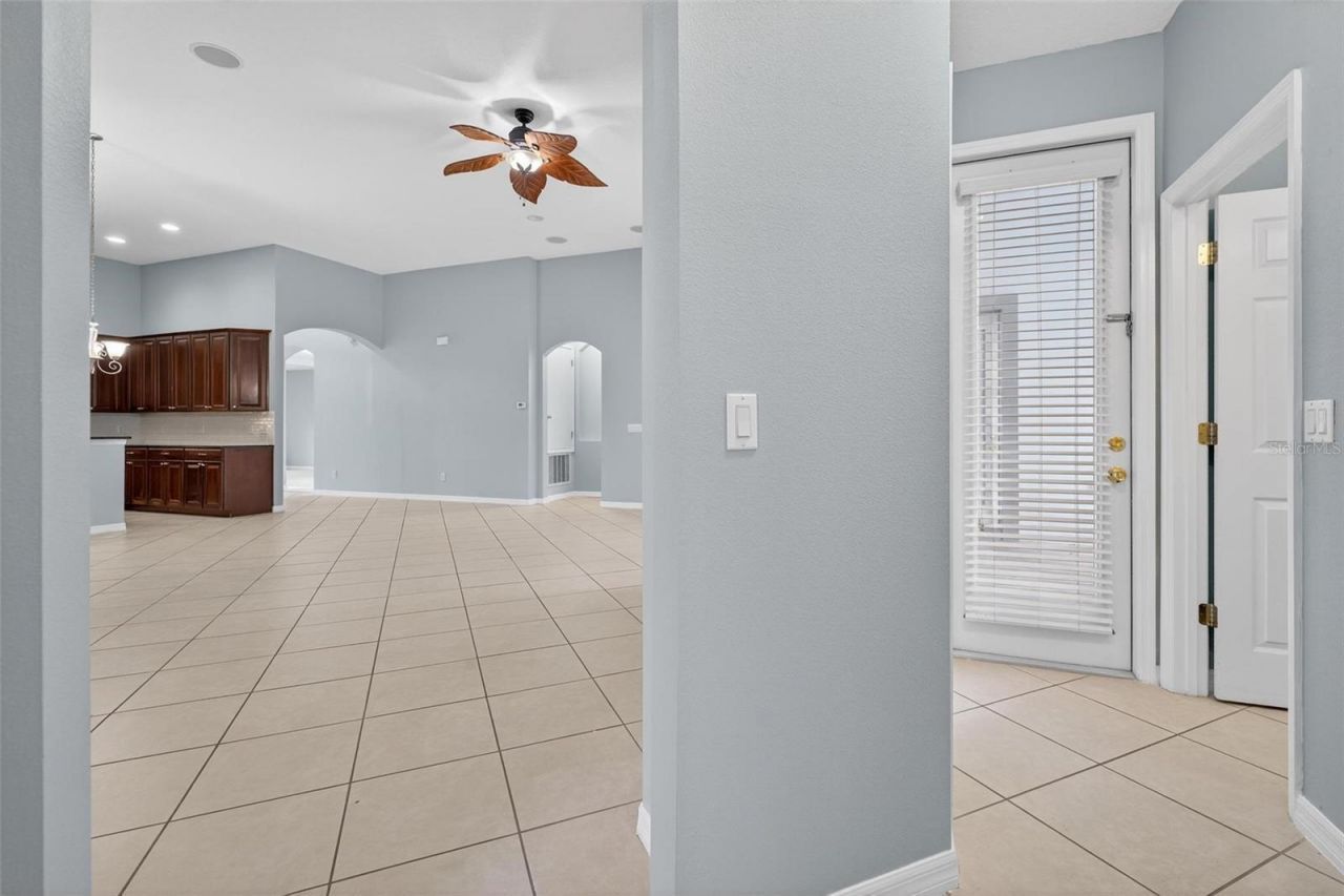 7296 Vista Park Boulevard, Orlando, FL 32829 Photo