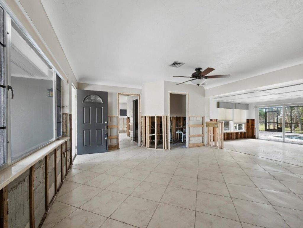 153 N Adams Drive, Sarasota, FL 34236 Photo