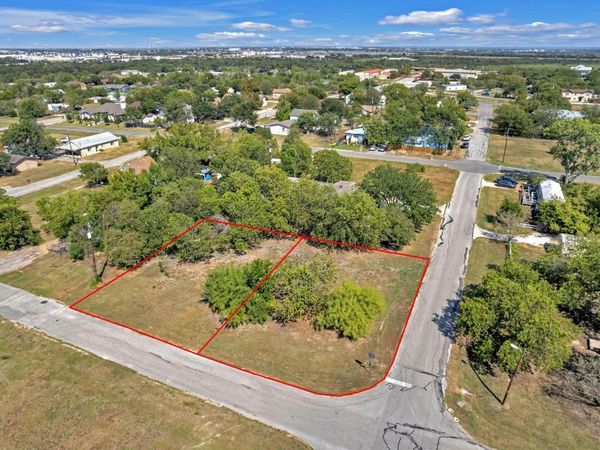 301 E Boyce ST, Manor, TX 78653