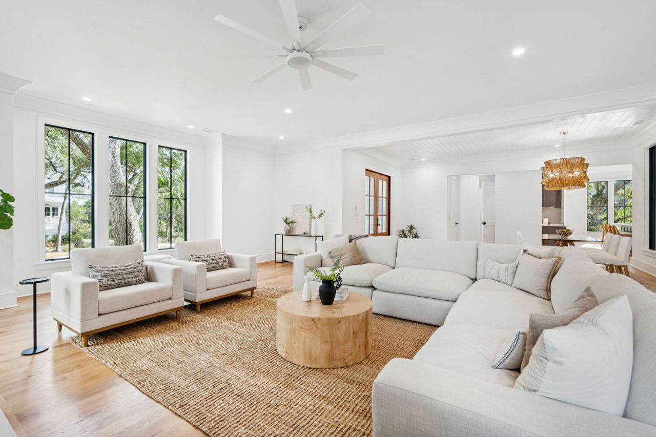 8258 Jack Island Drive Photo 14