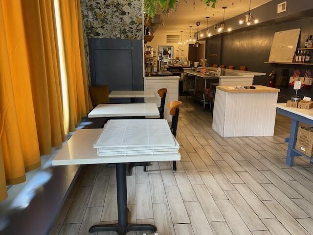 218 President Street Photo 4