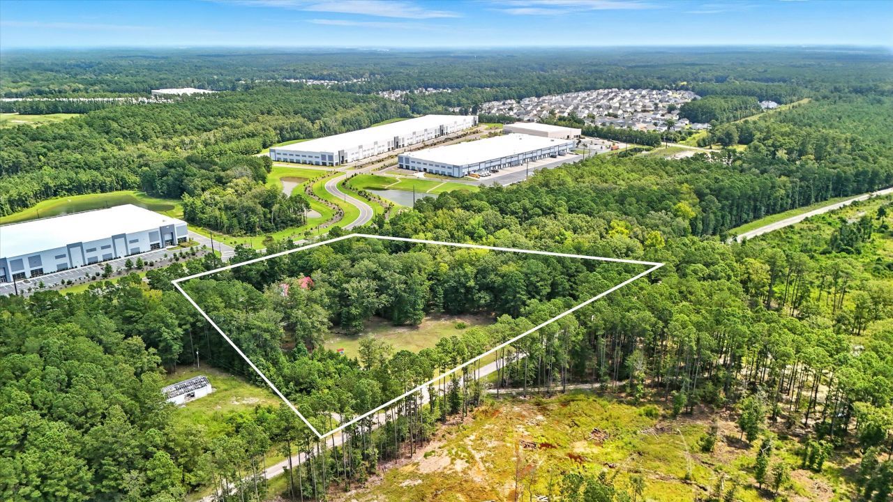 966 Hardwood Ln Lane  Photo 8