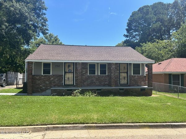 3760 Douglas Avenue, Jackson, MS 39213
