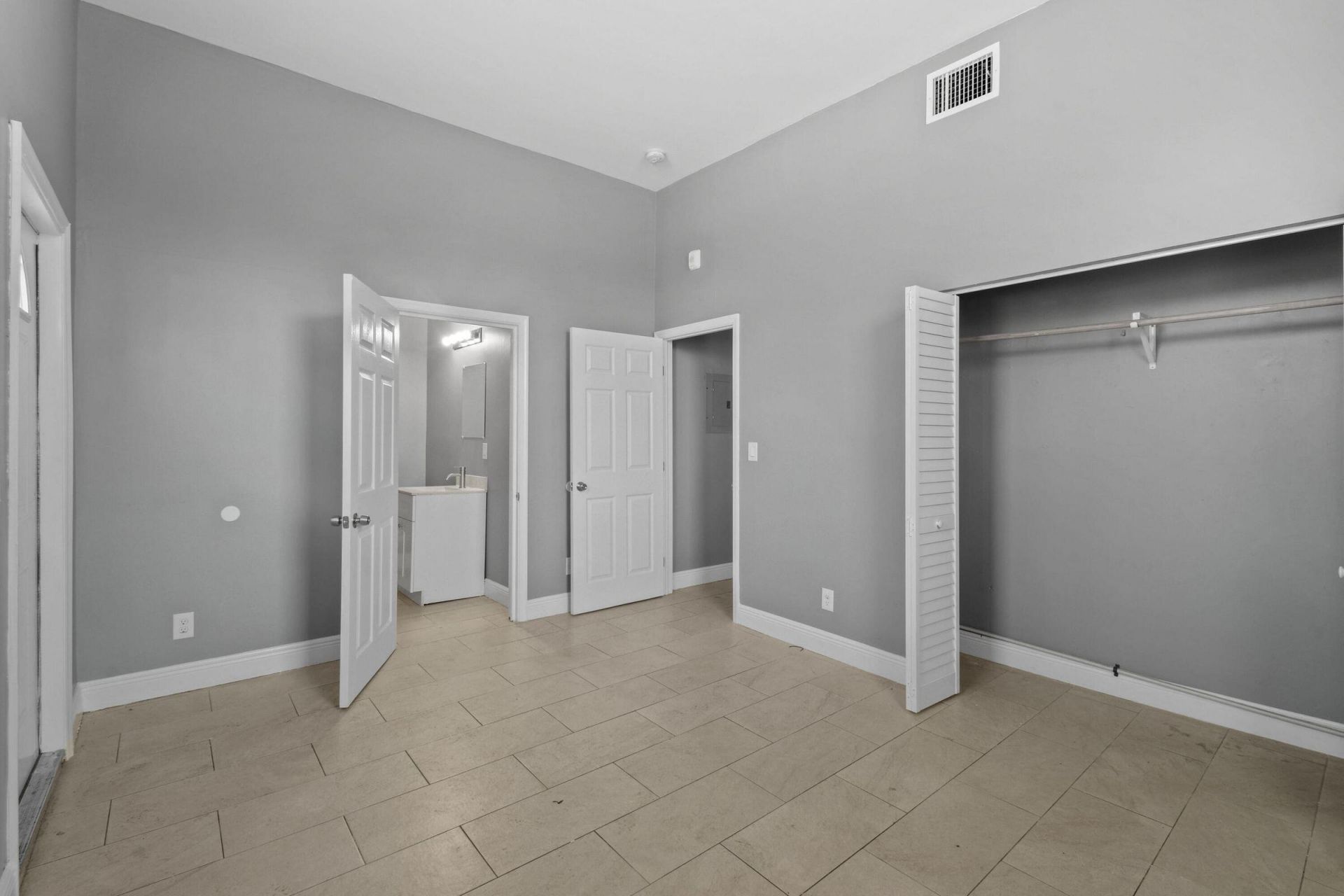 1401 Division Avenue, West Palm Beach, FL 33401 Photo