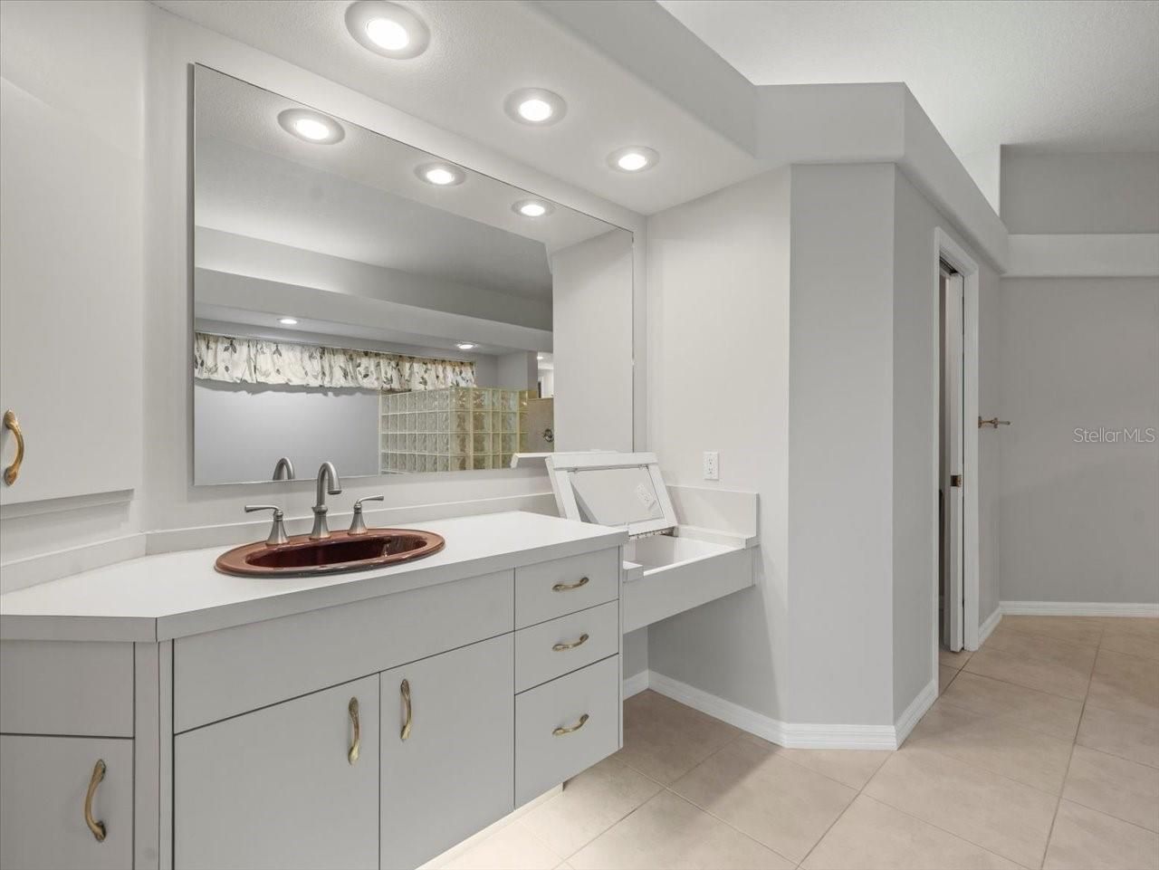 7303 Sawgrass Point Drive N, Pinellas Park, FL 33782 Photo