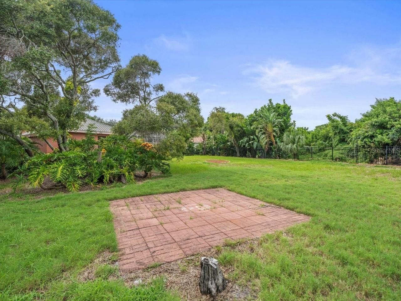 7303 Sawgrass Point Drive N, Pinellas Park, FL 33782 Photo