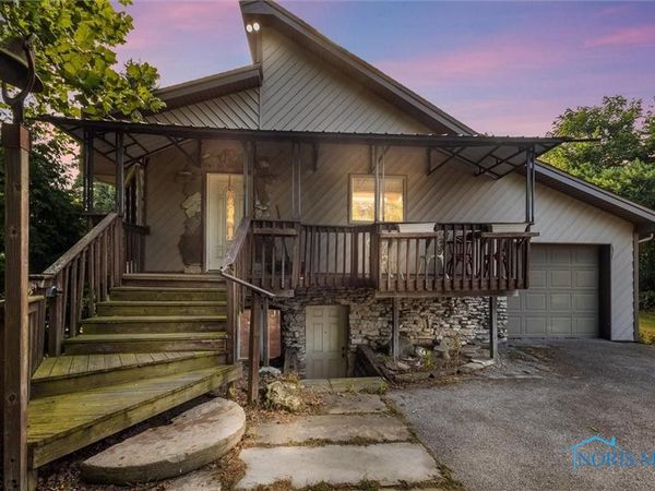 5160 Black Road, Monclova, OH 43542