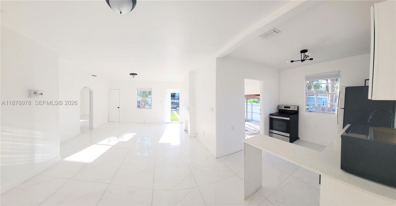 7631 NW 4th Ave, Miami, FL 33150 Photo