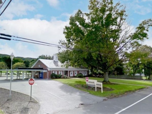 155 Main St, Bloomsbury, NJ 08804