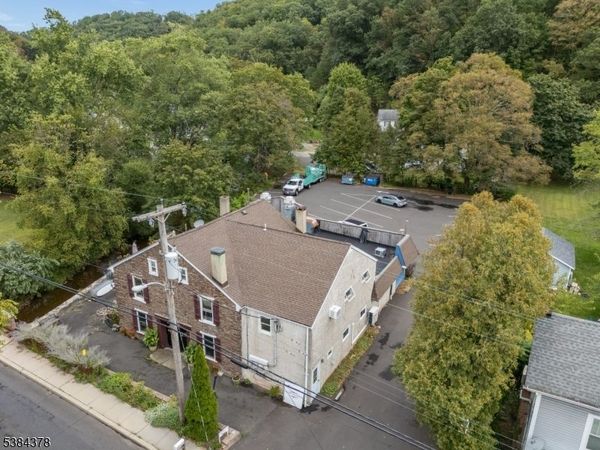 92 Water St, Milford, NJ 08848