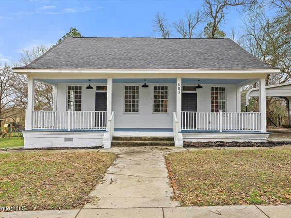 603 College Street, Port Gibson, MS 39150