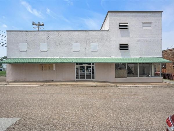 180 W Tyler Street , Canton, TX 75103