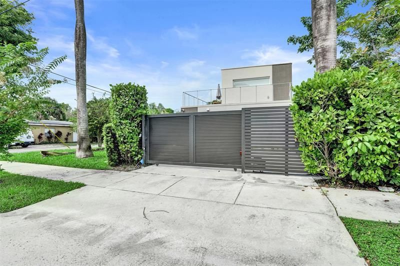 1601 NW 6th Avenue, Fort Lauderdale, FL 33311 Photo