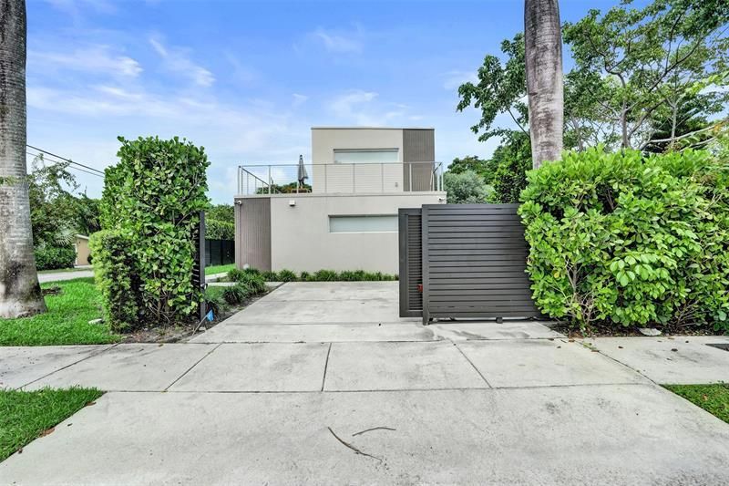 1601 NW 6th Avenue, Fort Lauderdale, FL 33311 Photo