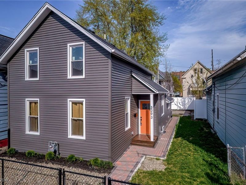 3293 W 23rd Place, Cleveland, OH 44109 Photo 1