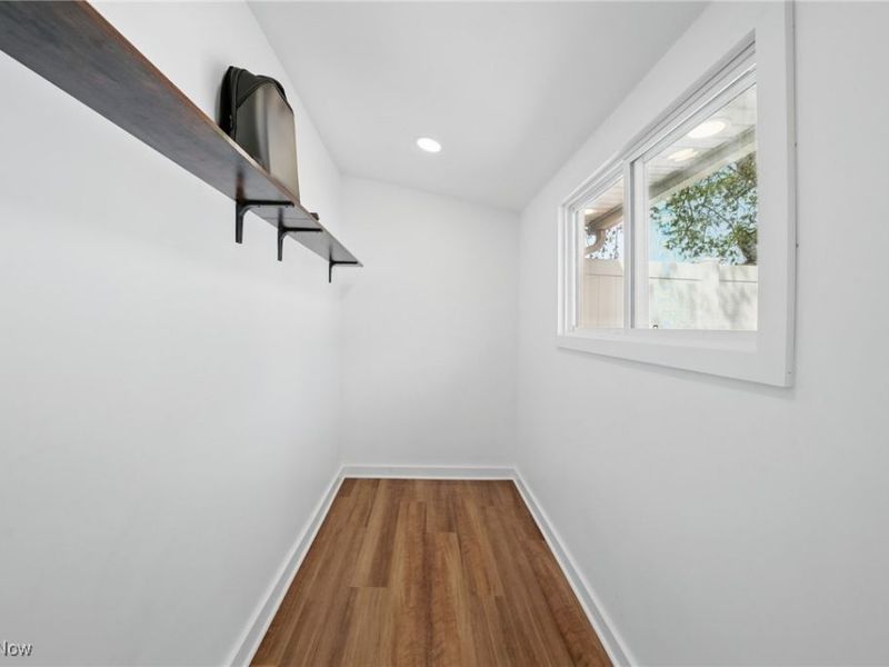 3293 W 23rd Place, Cleveland, OH 44109 Photo 16