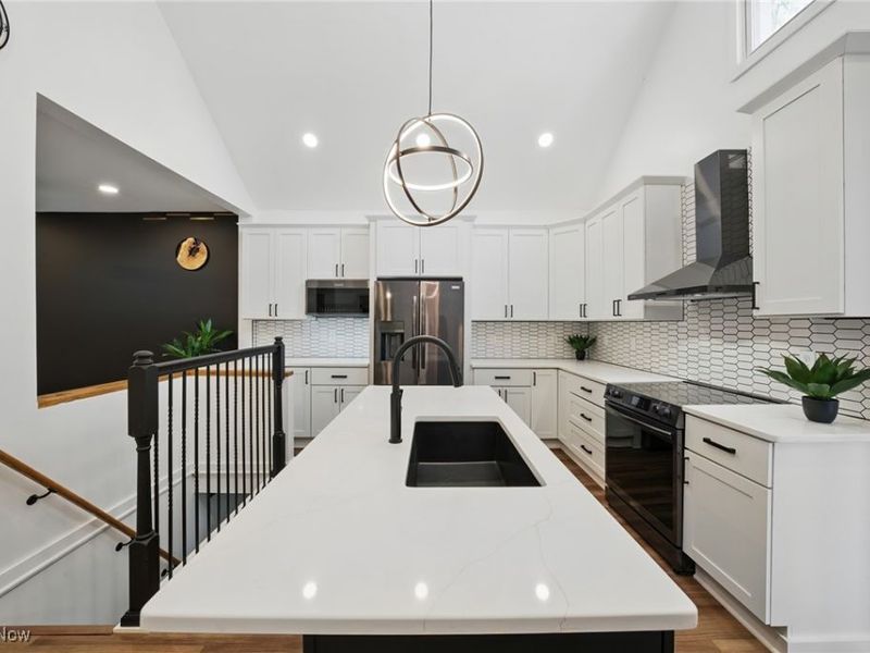 3293 W 23rd Place, Cleveland, OH 44109 Photo 5