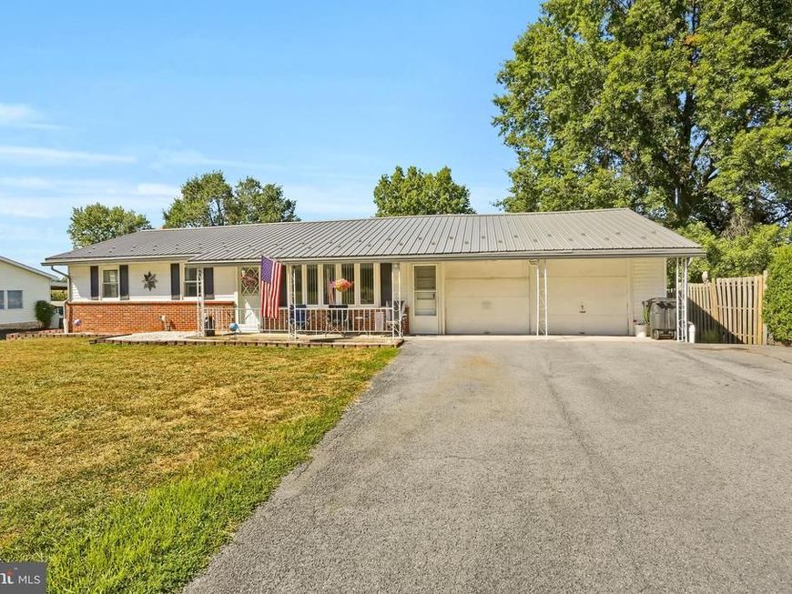 145 E Vickie Lane, Elizabethville, PA 17023 Main Photo