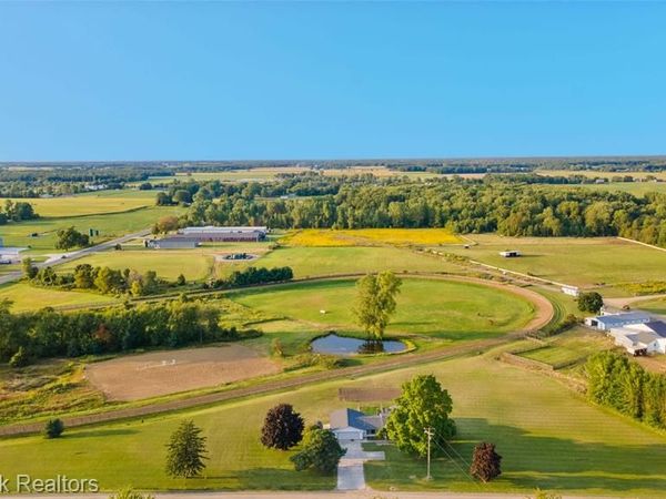 12374 Stanley Road, Flushing, MI 48433