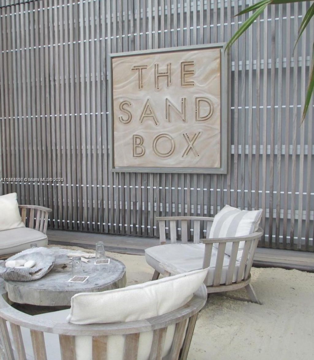 2301 Collins Ave, Unit 611, Miami Beach, FL 33139 Photo