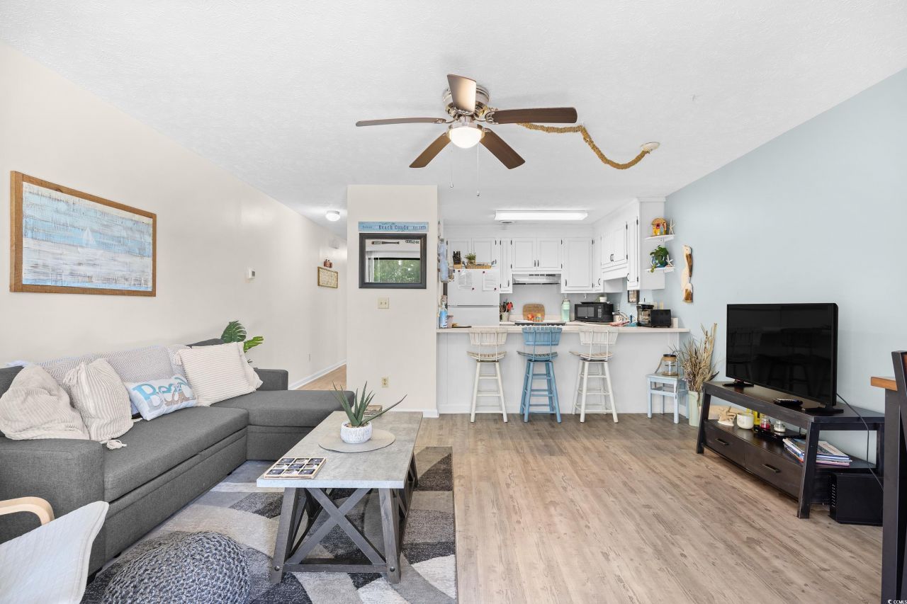 214 Maison Dr. Photo 8