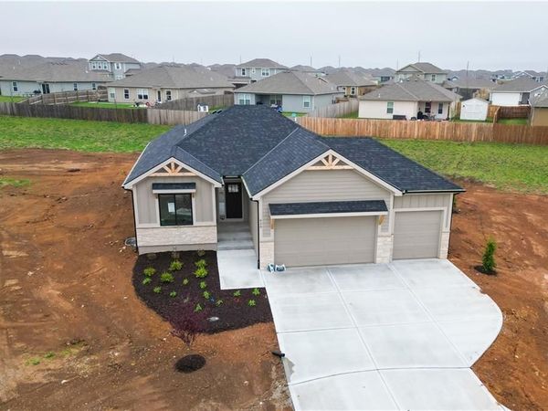 620 Jensen Court, Blue Springs, MO 64014