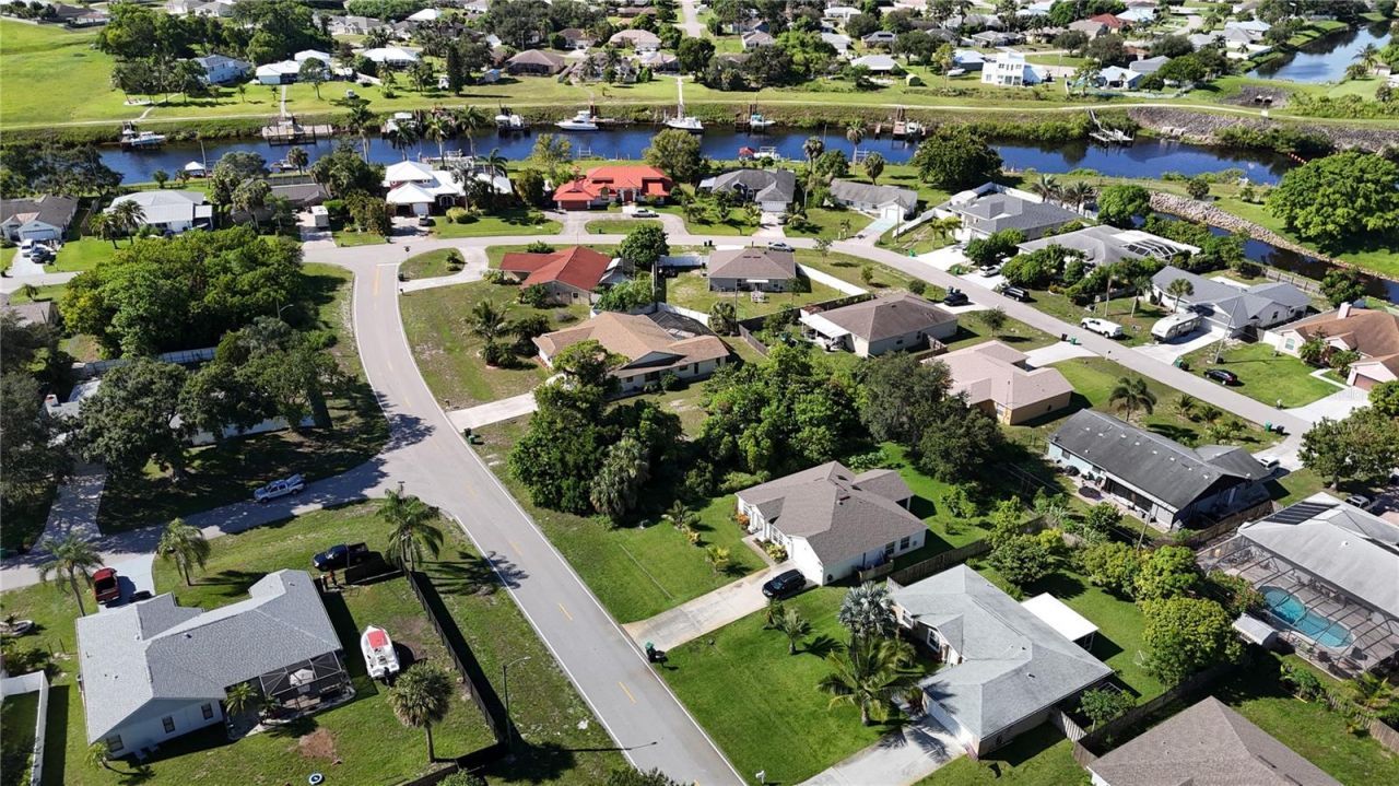 2668 SW Cameo Boulevard, Port Saint Lucie, FL 34953 Photo