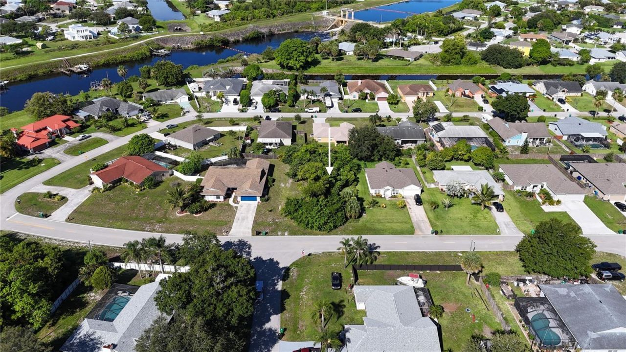 2668 SW Cameo Boulevard, Port Saint Lucie, FL 34953 Photo