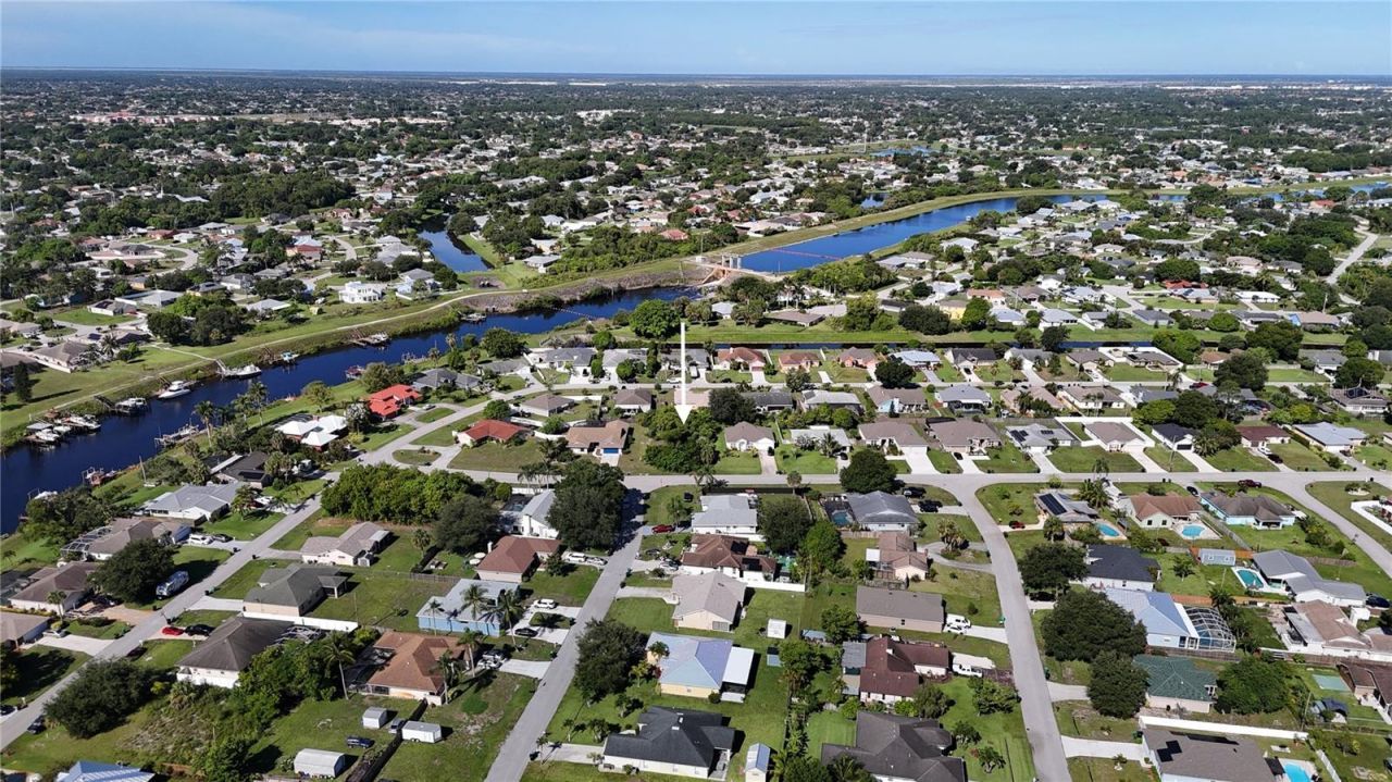 2668 SW Cameo Boulevard, Port Saint Lucie, FL 34953 Photo