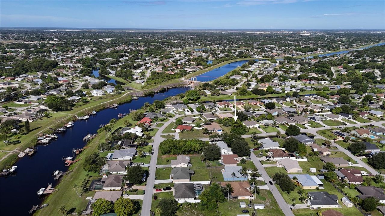 2668 SW Cameo Boulevard, Port Saint Lucie, FL 34953 Photo