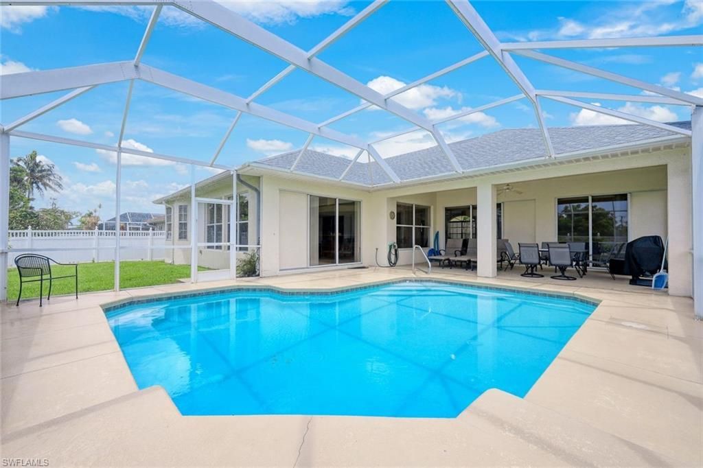 3756 SE 1st Ave , Cape Coral, FL 33904 Photo